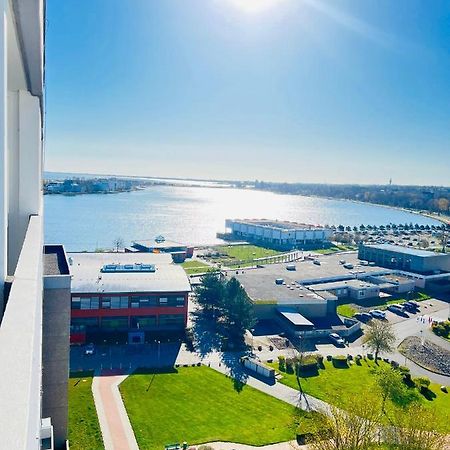 Derzeit Beliebt - Phaenomenaler Ausblick Auf Binnen- Und Ostsee Heiligenhafen Buitenkant foto