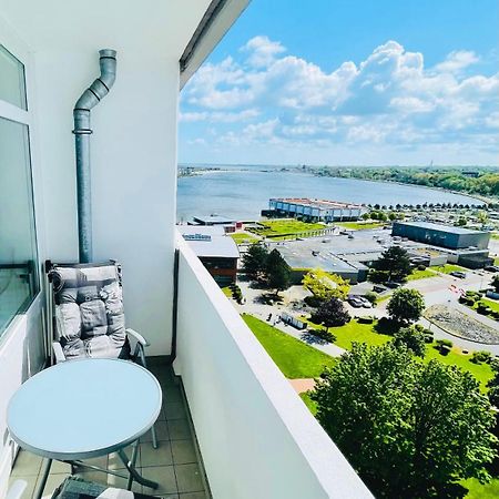 Derzeit Beliebt - Phaenomenaler Ausblick Auf Binnen- Und Ostsee Heiligenhafen Buitenkant foto