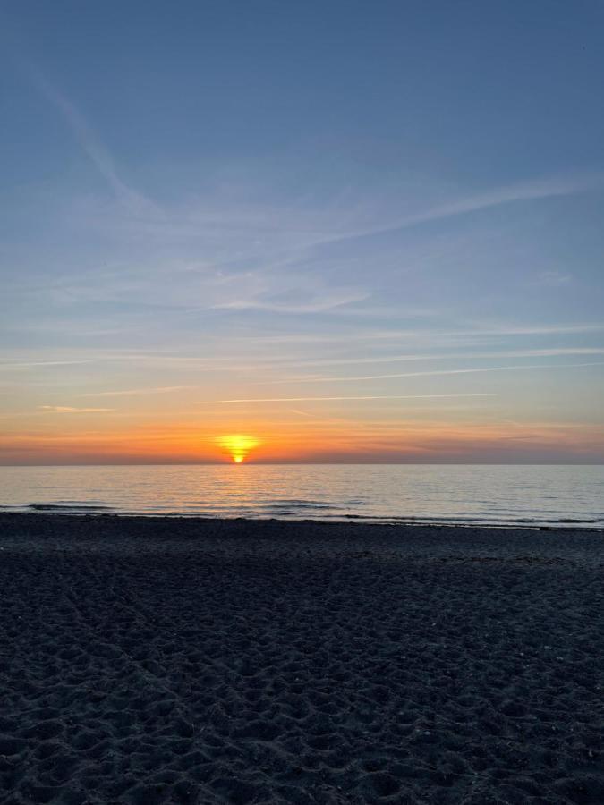 Derzeit Beliebt - Phaenomenaler Ausblick Auf Binnen- Und Ostsee Heiligenhafen Buitenkant foto