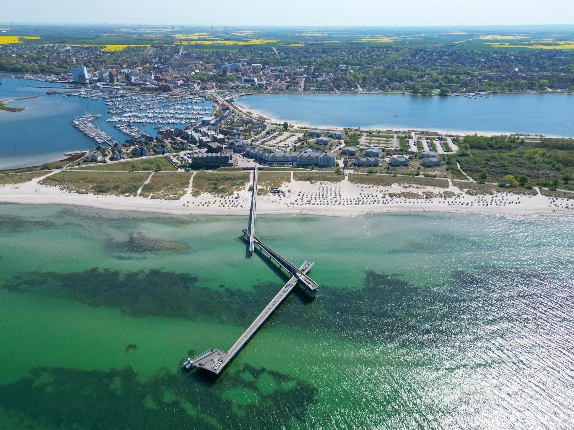 Derzeit Beliebt - Phaenomenaler Ausblick Auf Binnen- Und Ostsee Heiligenhafen Buitenkant foto