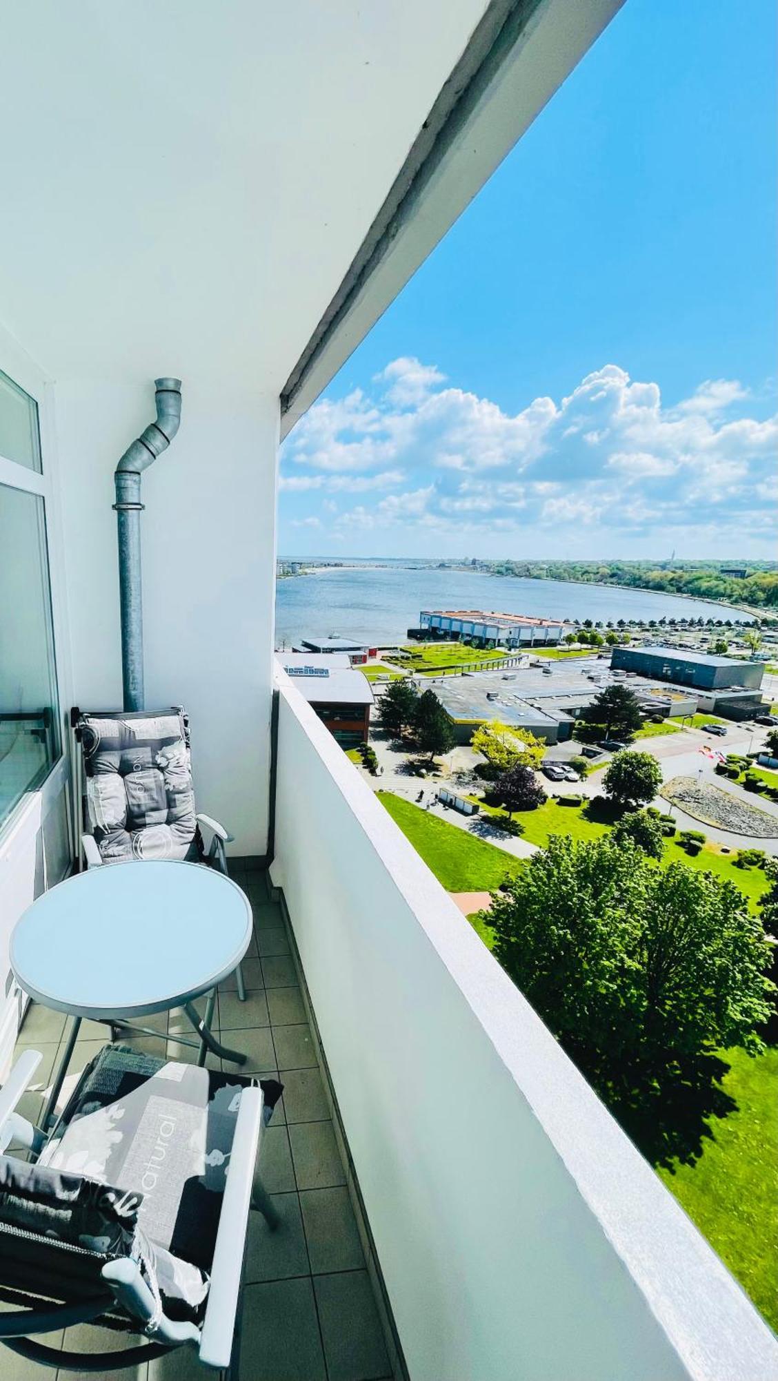 Derzeit Beliebt - Phaenomenaler Ausblick Auf Binnen- Und Ostsee Heiligenhafen Buitenkant foto